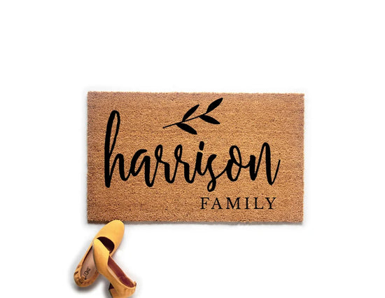 Personalized Family Name with Leaf Doormat